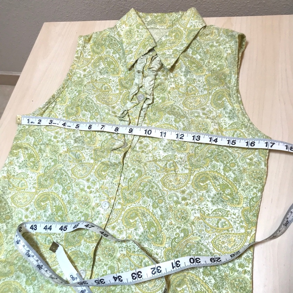 Sleeveless Button Down Blouse with Collar Ruffle Paisley Fresh Colors Small NWOT - Picture 7 of 7